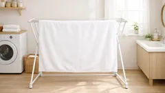 バスタオルを毎日洗えない人へ、ニオイと雑菌を増やさない乾かし方7選